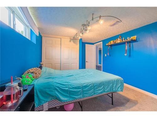 13 Janet Street, Port Colborne, ON - Indoor Photo Showing Bedroom