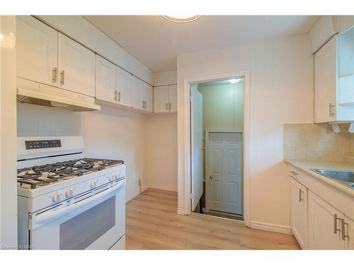 13 Janet Street, Port Colborne, ON - Indoor Photo Showing Kitchen