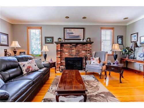 12 Bayview Lane, Port Colborne, ON - Indoor Photo Showing Living Room With Fireplace