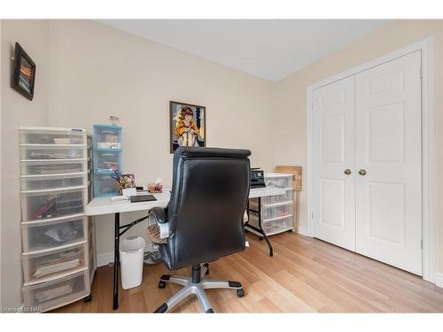 11 Oakridge Boulevard, Fonthill, ON - Indoor Photo Showing Office