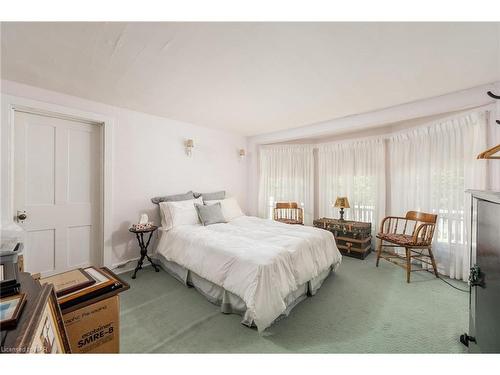 415 Regent Street, Niagara-On-The-Lake, ON - Indoor Photo Showing Bedroom