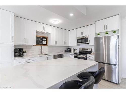 508-35 Towering Heights Boulevard, St. Catharines, ON - Indoor Photo Showing Kitchen With Stainless Steel Kitchen