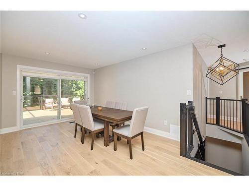 26 Oakridge Boulevard, Pelham, ON - Indoor Photo Showing Dining Room