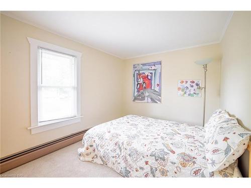 3796 Elm Street, Ridgeway, ON - Indoor Photo Showing Bedroom