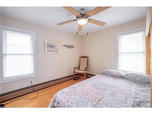 3796 Elm Street, Ridgeway, ON - Indoor Photo Showing Bedroom