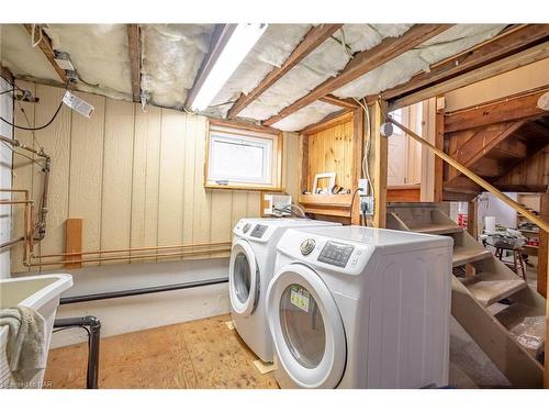 3796 Elm Street, Ridgeway, ON - Indoor Photo Showing Laundry Room