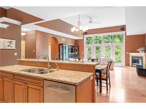 6-31 Sawmill Road, St. Catharines, ON - Indoor Photo Showing Kitchen With Fireplace With Double Sink