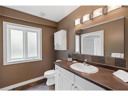 6-31 Sawmill Road, St. Catharines, ON - Indoor Photo Showing Bathroom