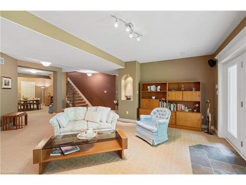 6-31 Sawmill Road, St. Catharines, ON - Indoor Photo Showing Living Room With Fireplace