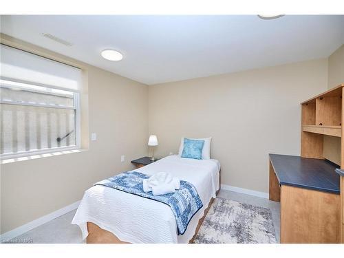 97 Read Road, Niagara-On-The-Lake, ON - Indoor Photo Showing Bedroom