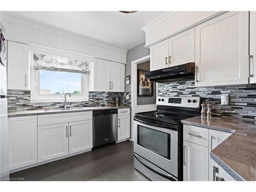 263 Barrick Road, Port Colborne, ON - Indoor Photo Showing Kitchen