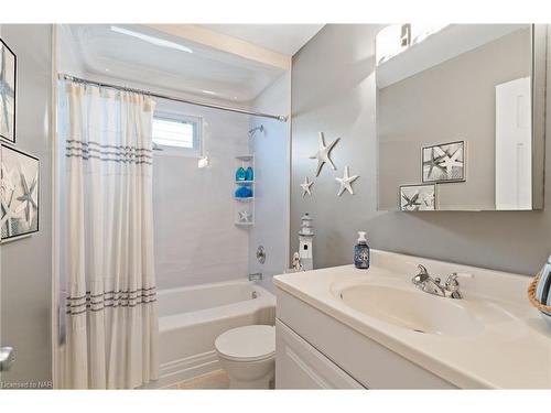 263 Barrick Road, Port Colborne, ON - Indoor Photo Showing Bathroom