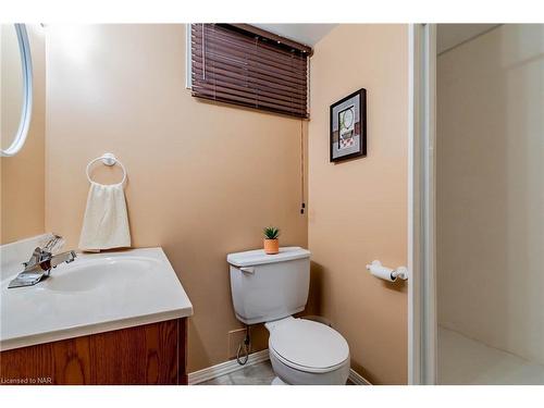 29 Bishops Road, St. Catharines, ON - Indoor Photo Showing Bathroom