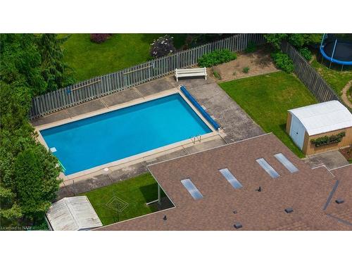 29 Bishops Road, St. Catharines, ON - Outdoor With In Ground Pool