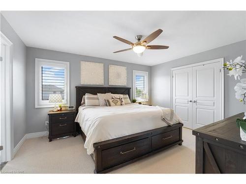 135 Cardinal Crescent, Welland, ON - Indoor Photo Showing Bedroom