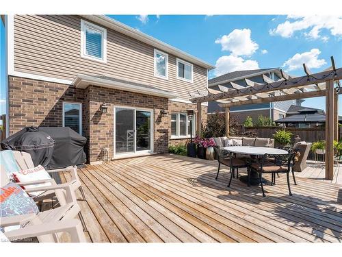 135 Cardinal Crescent, Welland, ON - Outdoor With Deck Patio Veranda