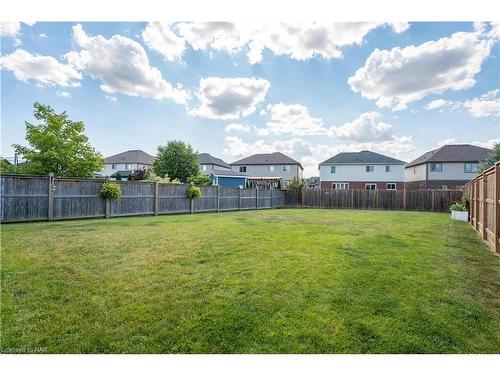 135 Cardinal Crescent, Welland, ON - Outdoor With Backyard