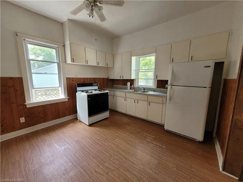 13 Johnston Street, Port Colborne, ON - Indoor Photo Showing Kitchen With Double Sink