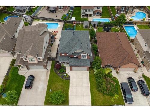 6331 Christopher Crescent, Niagara Falls, ON - Outdoor