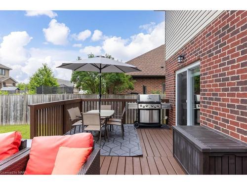 6331 Christopher Crescent, Niagara Falls, ON - Outdoor With Deck Patio Veranda With Exterior