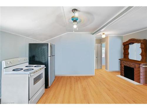 237 Wallace Avenue S, Welland, ON - Indoor Photo Showing Kitchen With Fireplace