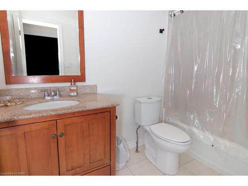 63 Louis Avenue, St. Catharines, ON - Indoor Photo Showing Bathroom