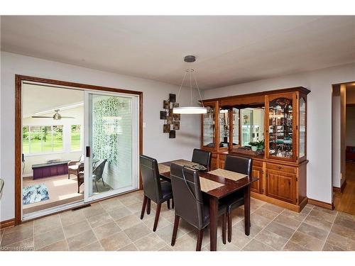 27 Walts Street, Welland, ON - Indoor Photo Showing Dining Room