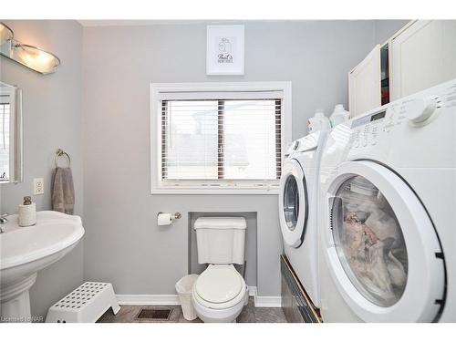 49 St George Street, Welland, ON - Indoor Photo Showing Bedroom