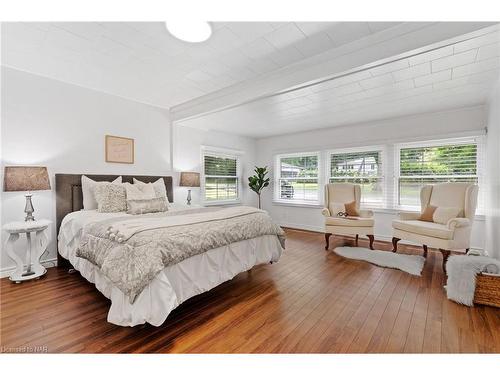 4886 Boughman Lane, Fort Erie, ON - Indoor Photo Showing Bedroom