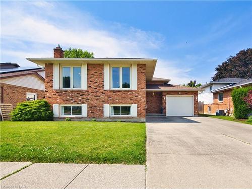 11 Huntington Lane, St. Catharines, ON - Outdoor With Facade