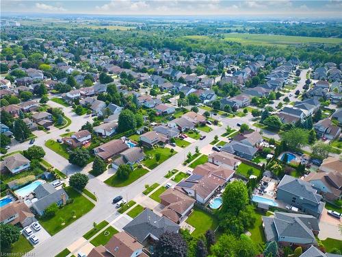 11 Huntington Lane, St. Catharines, ON - Outdoor With View