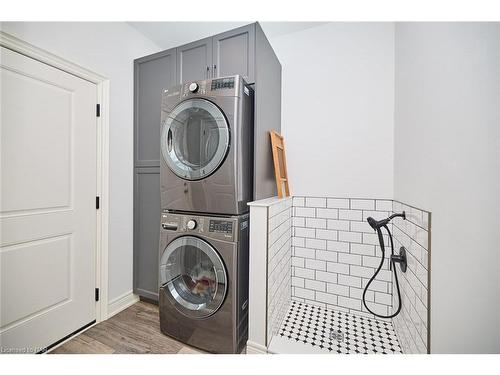 201 Pleasant Avenue N, Ridgeway, ON - Indoor Photo Showing Laundry Room