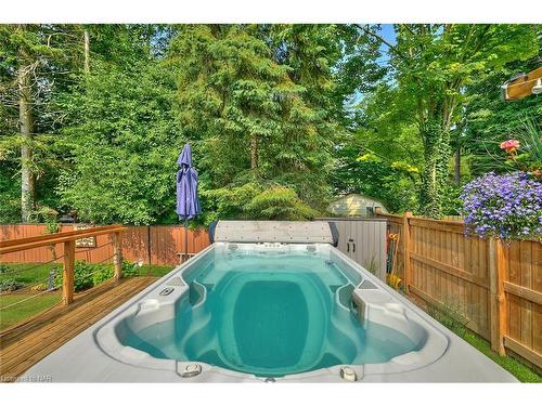 201 Pleasant Avenue N, Ridgeway, ON - Outdoor With In Ground Pool With Backyard