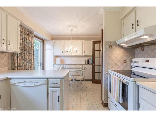 19 Via Dell Monte, St. Catharines, ON - Indoor Photo Showing Kitchen