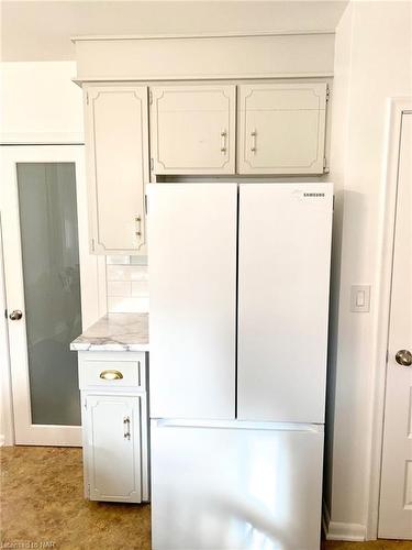 5 Rockdale Avenue, St. Catharines, ON - Indoor Photo Showing Kitchen