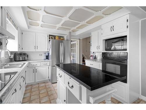 111 Harrison Avenue, Welland, ON - Indoor Photo Showing Kitchen With Double Sink