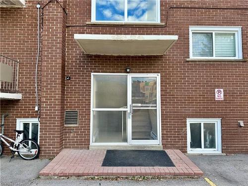 9-286 Vine Street, St. Catharines, ON - Outdoor With Exterior