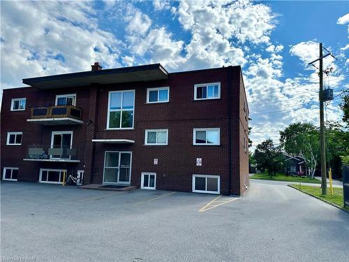 9-286 Vine Street, St. Catharines, ON - Outdoor With Balcony