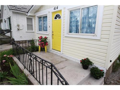 414 Maplewood Avenue, Crystal Beach, ON - Outdoor With Exterior