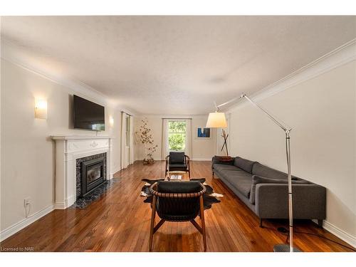 1170 Centre Street, Fenwick, ON - Indoor Photo Showing Living Room With Fireplace