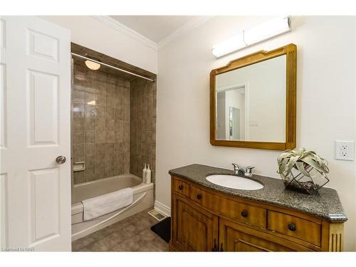 1170 Centre Street, Fenwick, ON - Indoor Photo Showing Bathroom