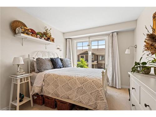 56 Waterview Lane, Grimsby, ON - Indoor Photo Showing Bedroom