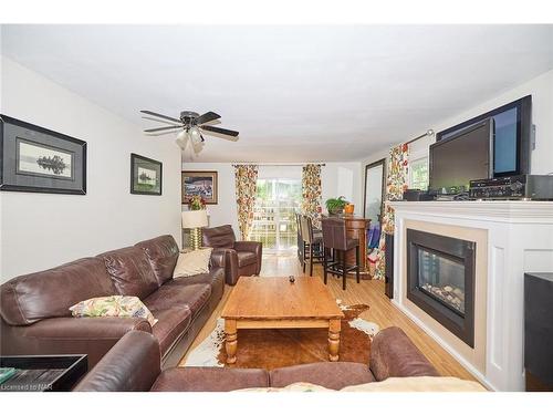 115 Elmwood Avenue, Crystal Beach, ON - Indoor Photo Showing Living Room With Fireplace