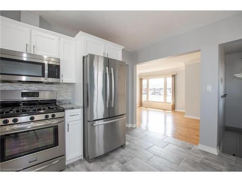 12 Milton Road, St. Catharines, ON - Indoor Photo Showing Kitchen