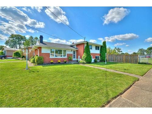 7405 Susan Crescent, Niagara Falls, ON - Outdoor