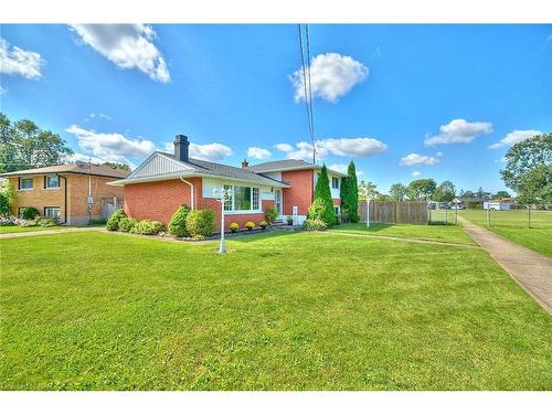 7405 Susan Crescent, Niagara Falls, ON - Outdoor