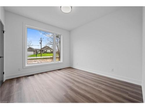 3844 Nigh Road, Fort Erie, ON - Indoor Photo Showing Other Room