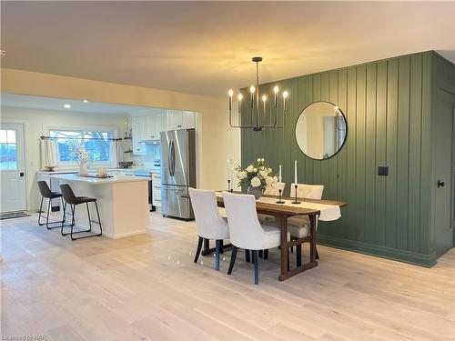 193 Lakewood Avenue, Fort Erie, ON - Indoor Photo Showing Dining Room