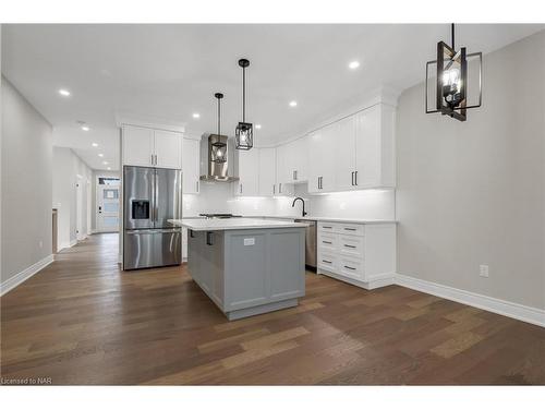 742 Clarence Street, Port Colborne, ON - Indoor Photo Showing Kitchen With Upgraded Kitchen