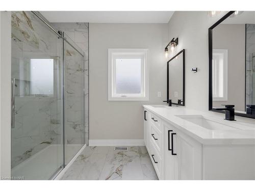 742 Clarence Street, Port Colborne, ON - Indoor Photo Showing Bathroom